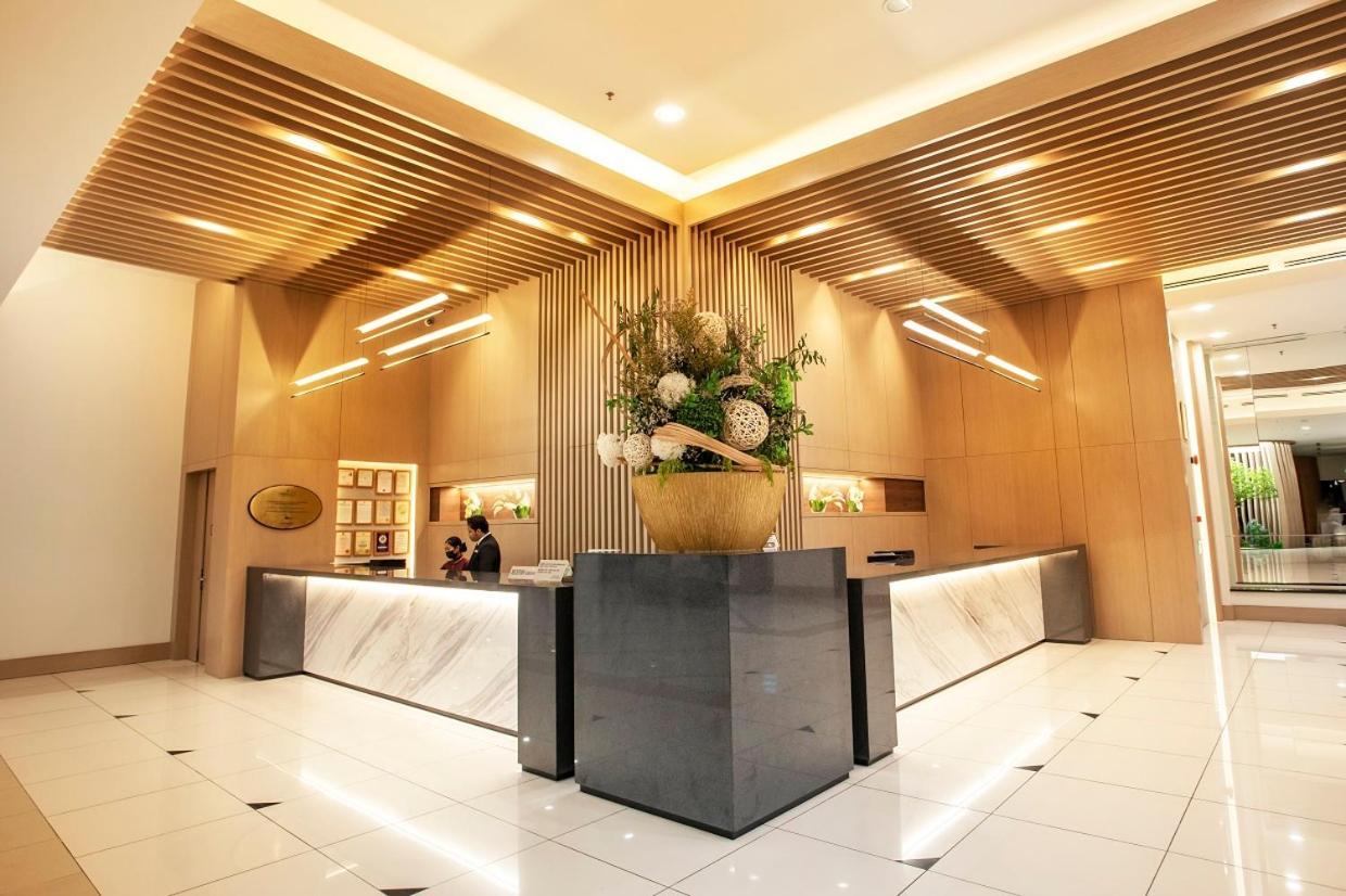Nilai Springs Resort Hotel Экстерьер фото