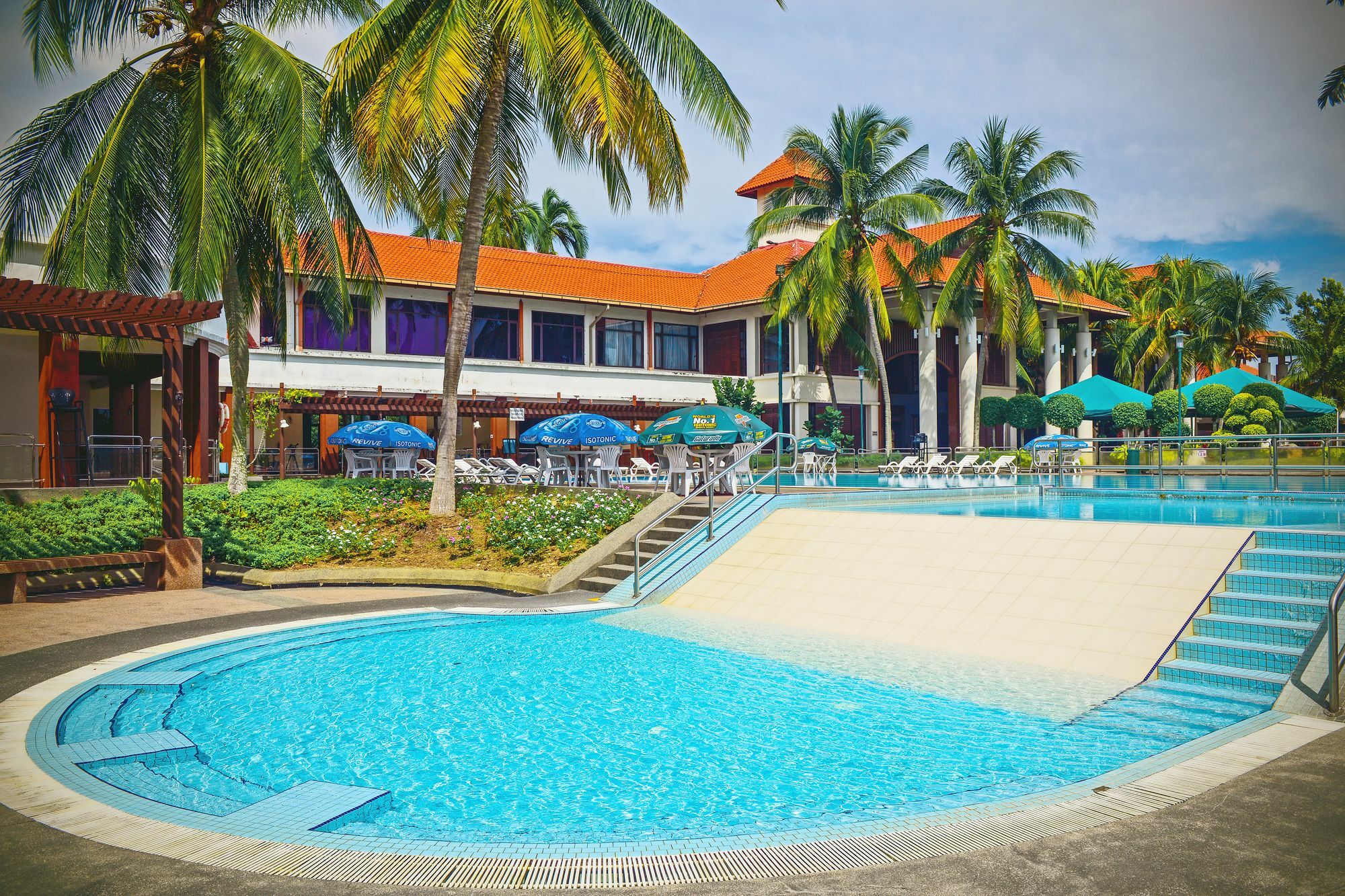 Nilai Springs Resort Hotel Экстерьер фото